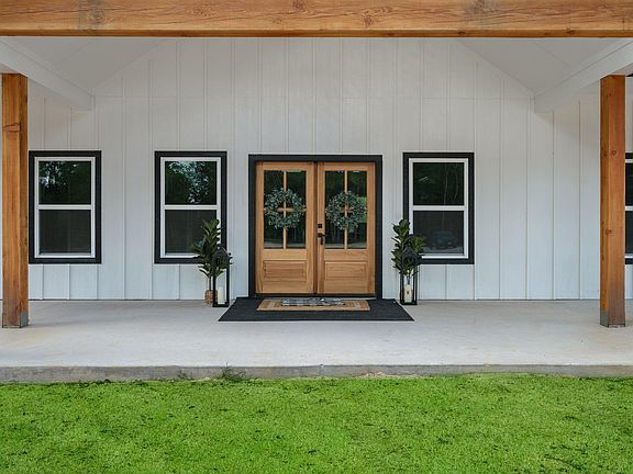 3rd image of 1523 County Road 2184