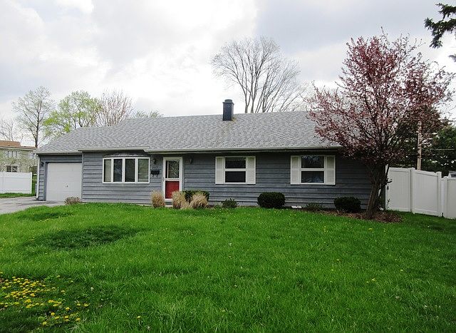 1st image of 15015 Holiday Ct