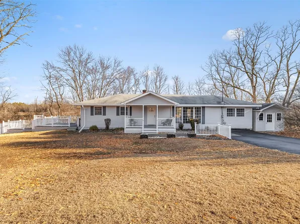 69 Eastern Parkway, Germantown, NY 12526