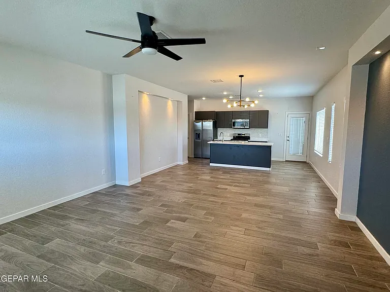 12725 Don Norte St — Photo 2