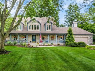 2960 Waterford Dr, Lewis Center, OH 43035