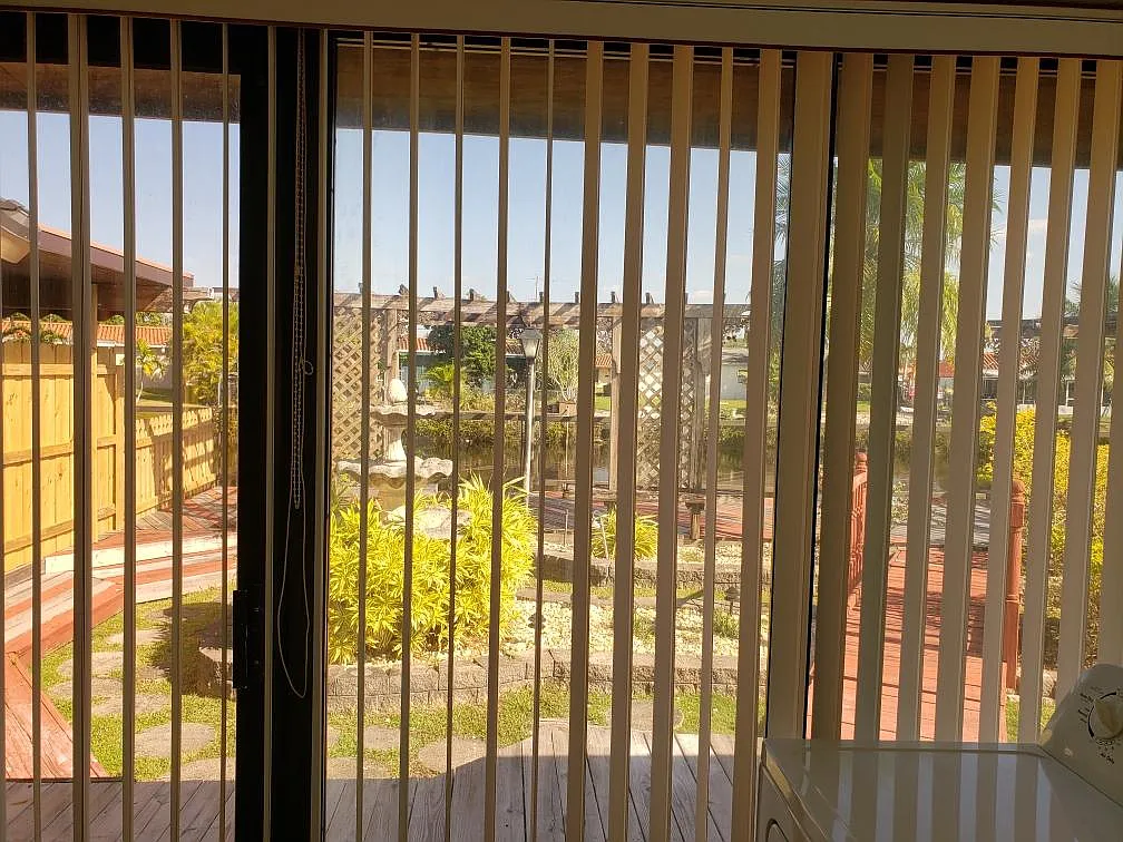 3 bed, 1200 sqft, $3,000 — Photo 2