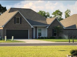 1919 Beau Blanc Dr, Lake Charles, LA 70607