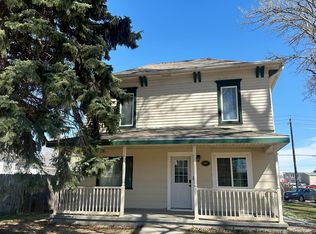 404 N 11th Ave, Broken Bow, NE 68822