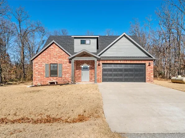 66 Perth Dr, Bella Vista, AR 72715