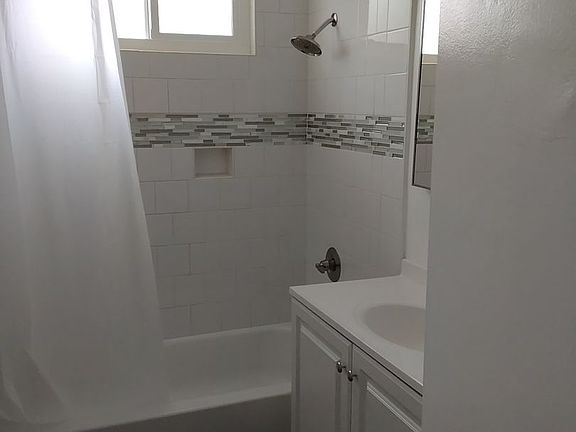 5th image of 10345 La Reina Ave APT E