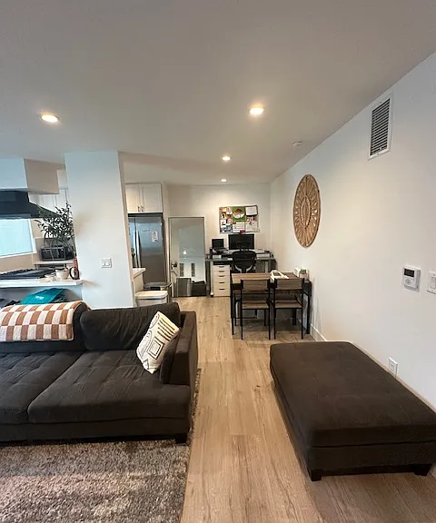 465 S Le Doux Rd #6 — Photo 15