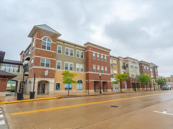 111 West Fulton Street #209, Edgerton, WI 53534