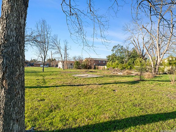 2nd image of 217 E LINDBERGH BLVD LOT W