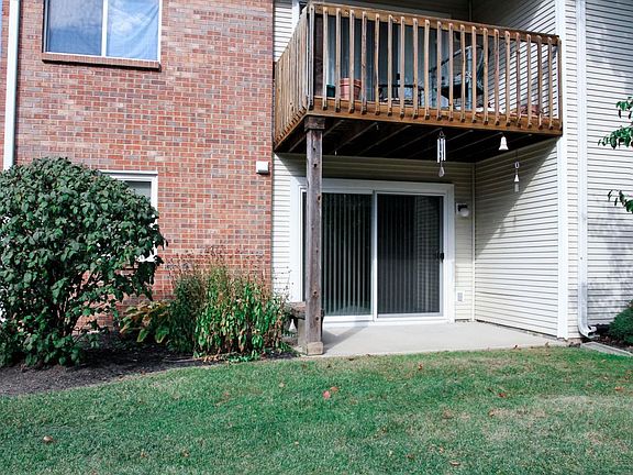 Patio (Garden and stream view)