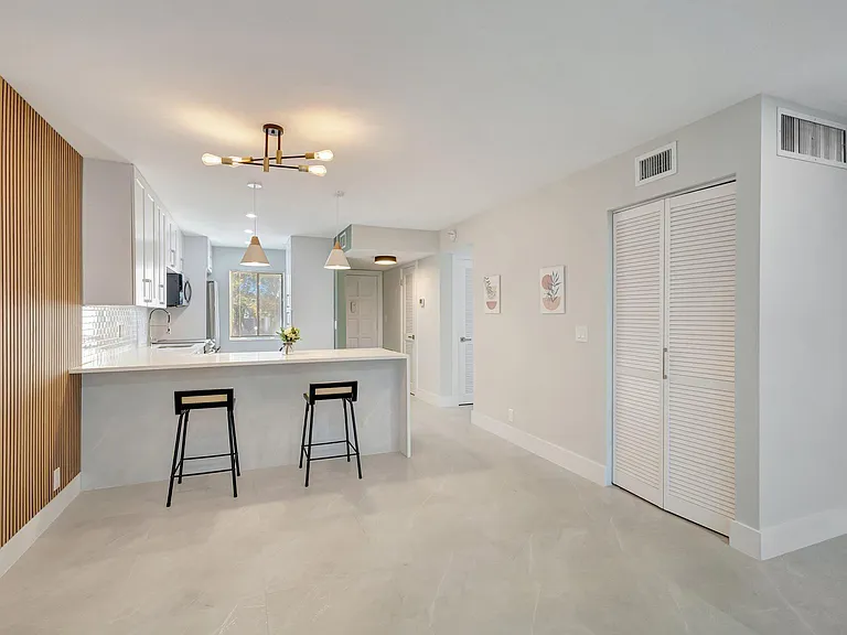 4090 Tivoli Ct #208 — Photo 10