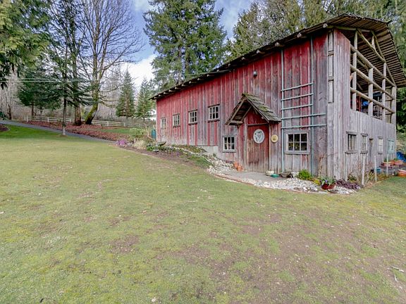 4th image of 3481 Salmonberry Dr SE