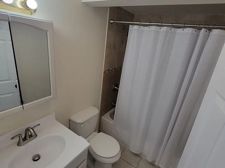 228 Orchard St #3L — Photo 7