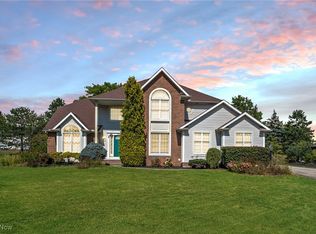 7696 Oxgate Ct, Hudson, OH 44236