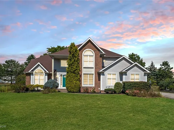 7696 Oxgate Ct, Hudson, OH 44236