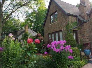 205 Hillcrest Ct, Sheboygan Falls, WI 53085