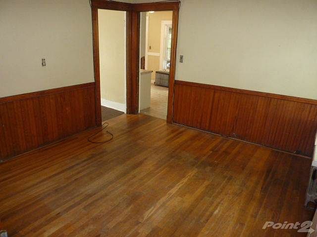 218 Chelsea St 169 Main St Rear 052