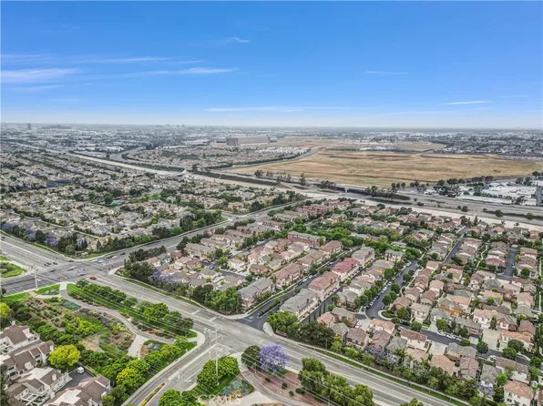 284 Tustin Field Dr, Tustin, CA 92782
