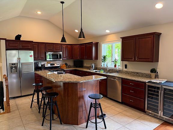 3rd image of 5 Dean Farm Rd #2