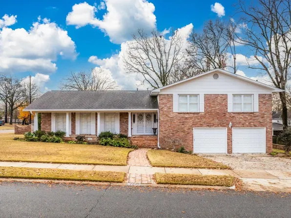 2704 Justin Matthews Dr, N Little Rock, AR 72116