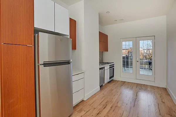 Sold by Andrew Freerks, LREB | media 5