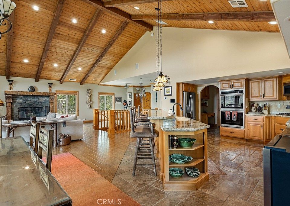 1st image of 865 Marin Ln