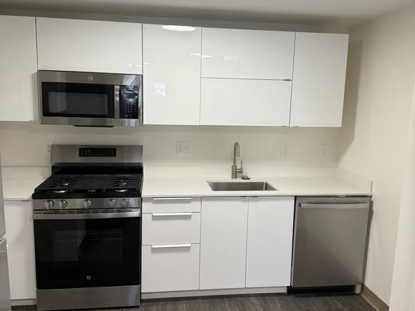 11 Darling St, Roxbury Crossing, MA