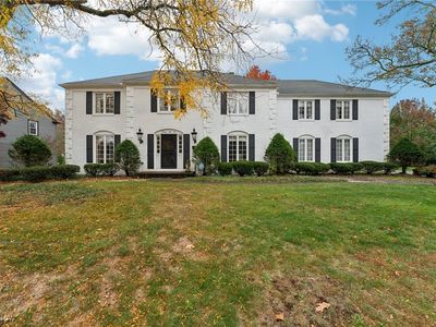 1355 Prince Charles Ave, Westlake, OH, 44145