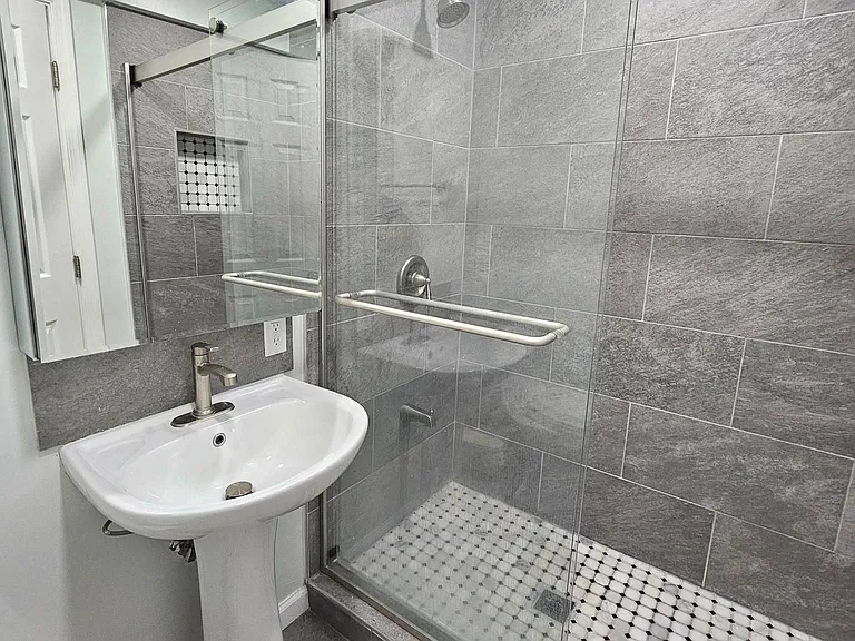 7702 Tower Woods Dr — Photo 27