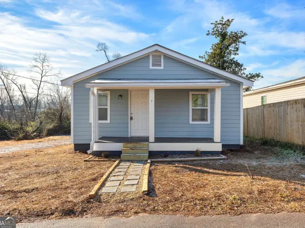 7 Smith St, Newnan, GA 30263