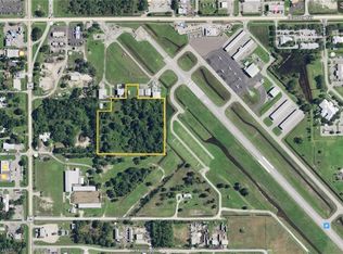 197 E Cowboy Way, Labelle, FL 33935