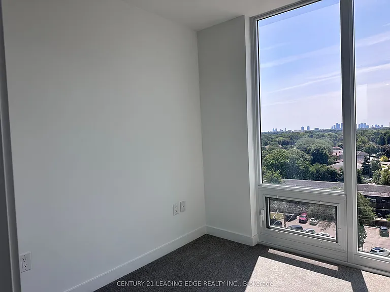 4010 Eglinton Ave W #810 — Photo 2