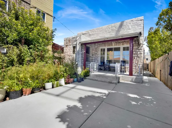 2945 N California Ave, Chicago, IL 60618