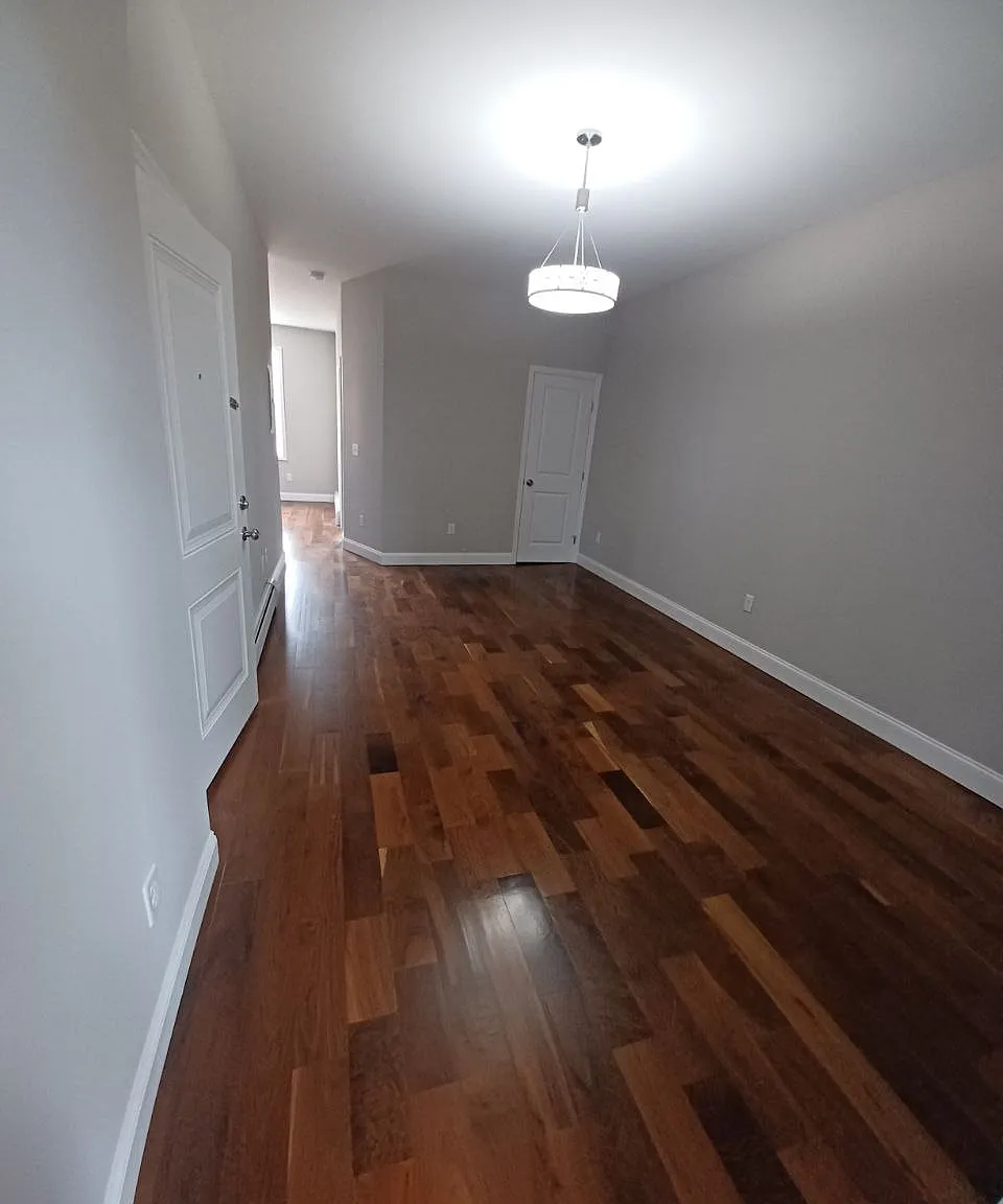 2 bed, 765 sqft, $850 — Photo 2