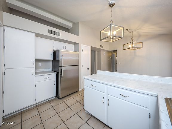 2nd image of 3201 W Coriander Dr