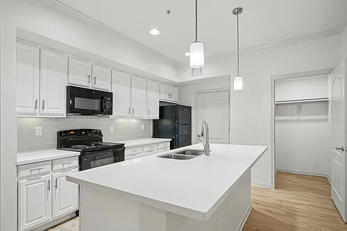 The Henry at Jones Road Photo 1