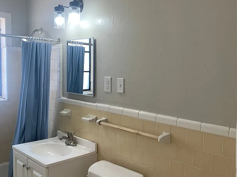 Native Lands Apartments — Photo 15