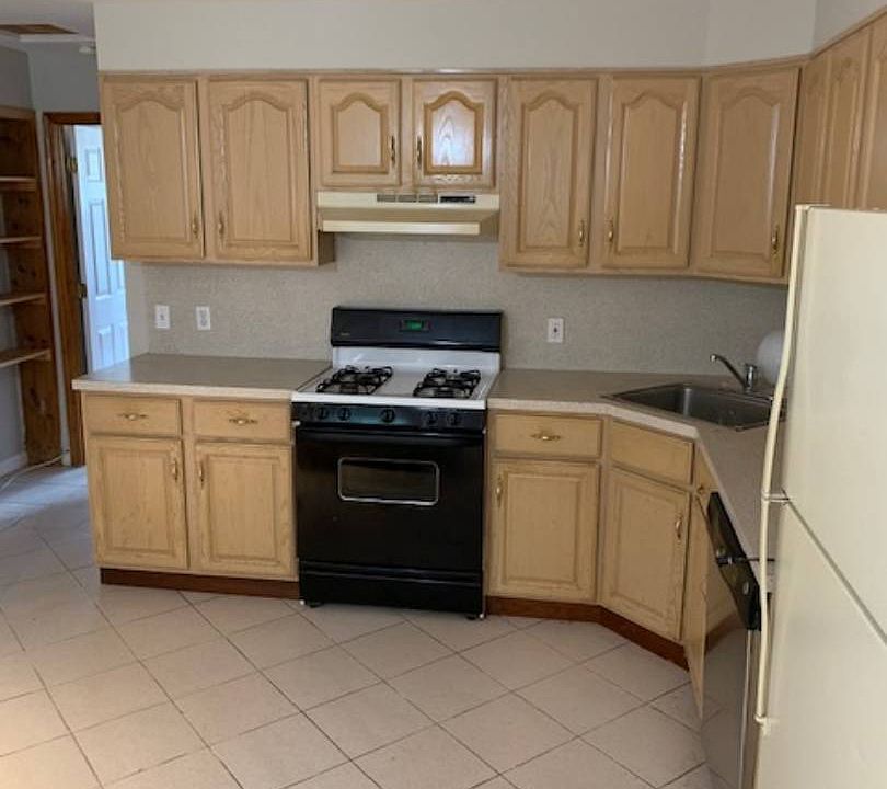 1st image of 24 Main St APT 3C