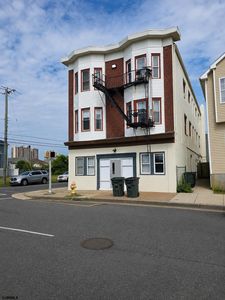 633 Arctic Ave, Atlantic City, NJ, 08401