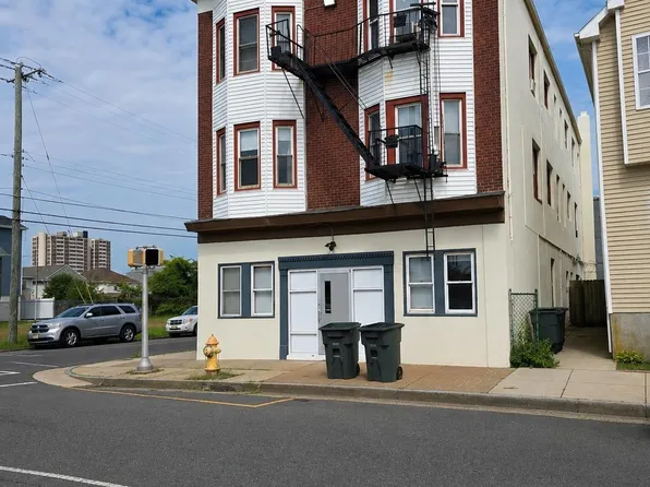 633 Arctic Ave, Atlantic City, NJ 08401