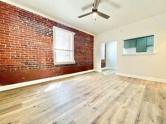 5th image of 518 N Harvard Blvd #101