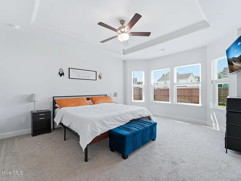 104 Harvest Bluff Ln — Photo 12