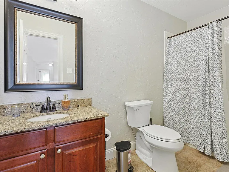 925 Sunset Hill Dr — Photo 20