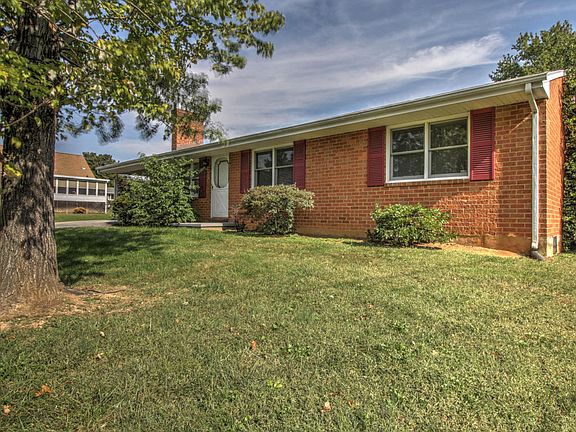 2nd image of 236 Poplar Ave