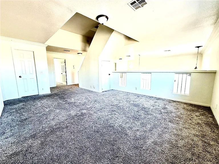 764 Benedict Dr — Photo 26