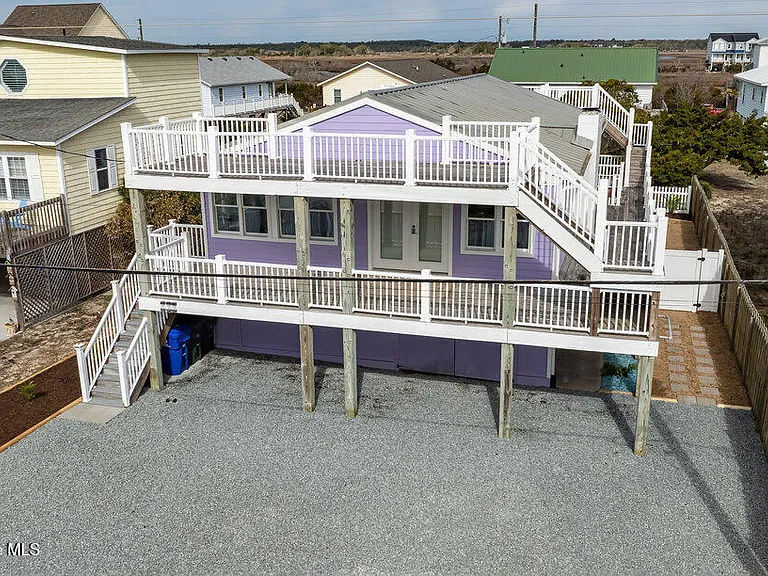 1207 N Topsail Dr — Photo 13