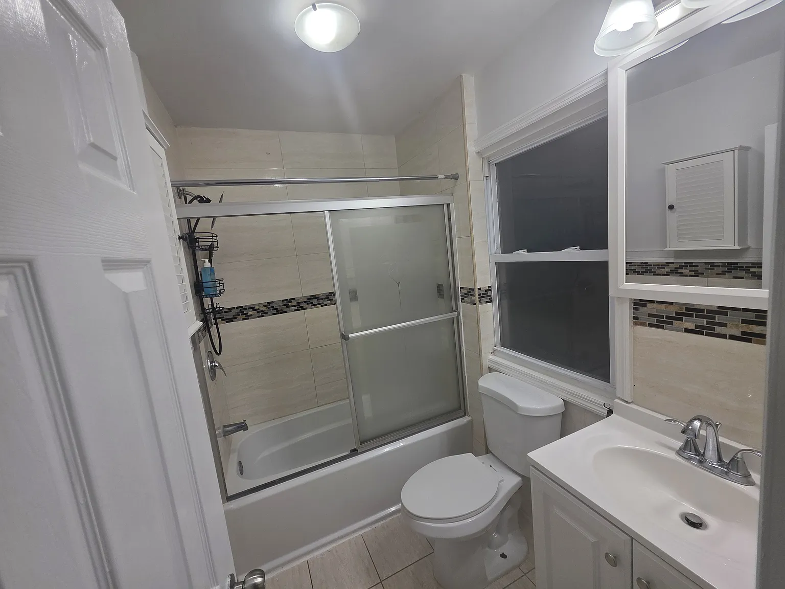 2 bed, $3,800 — Photo 4