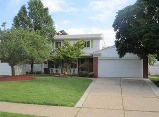 17381 Madison St, Southfield, MI 48076