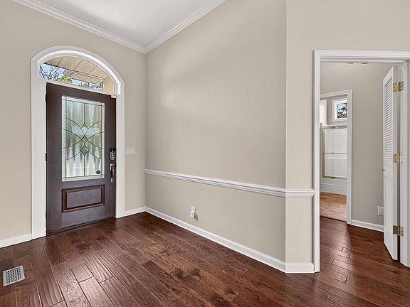 3rd image of 21 Diamante Blvd