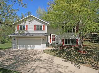 2805 Saint Ann Dr, Green Bay, WI 54311